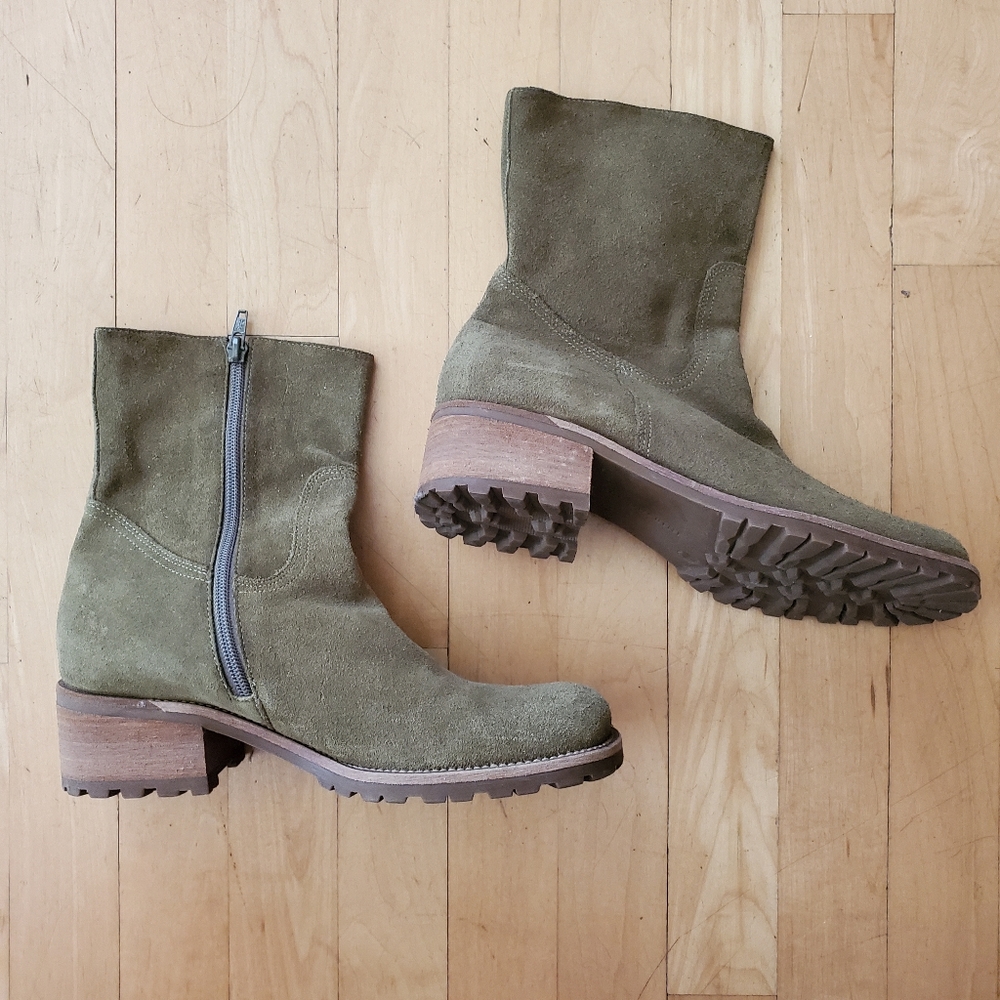 Gianni Bini Green Suede Boots
